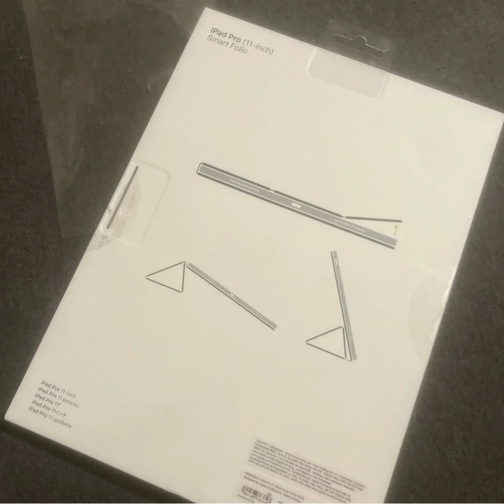 New Smart Folio for iPad (10th generation) - White